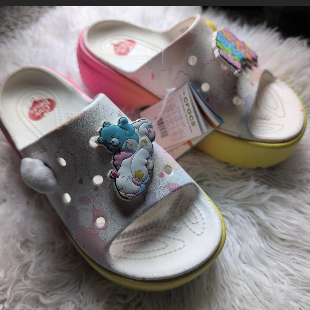 CROCS Women's Platform Slides - Multicolor with Bear Design